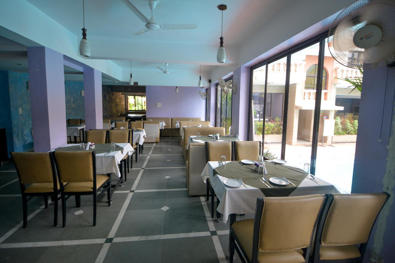 Ticlo Resorts Calangute Esterno foto